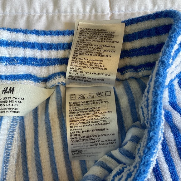 H&M Kids Toddler 5T Terry Cloth Shorts Blue Pull On Elastic Waist Drawstring - Picture 4 of 9